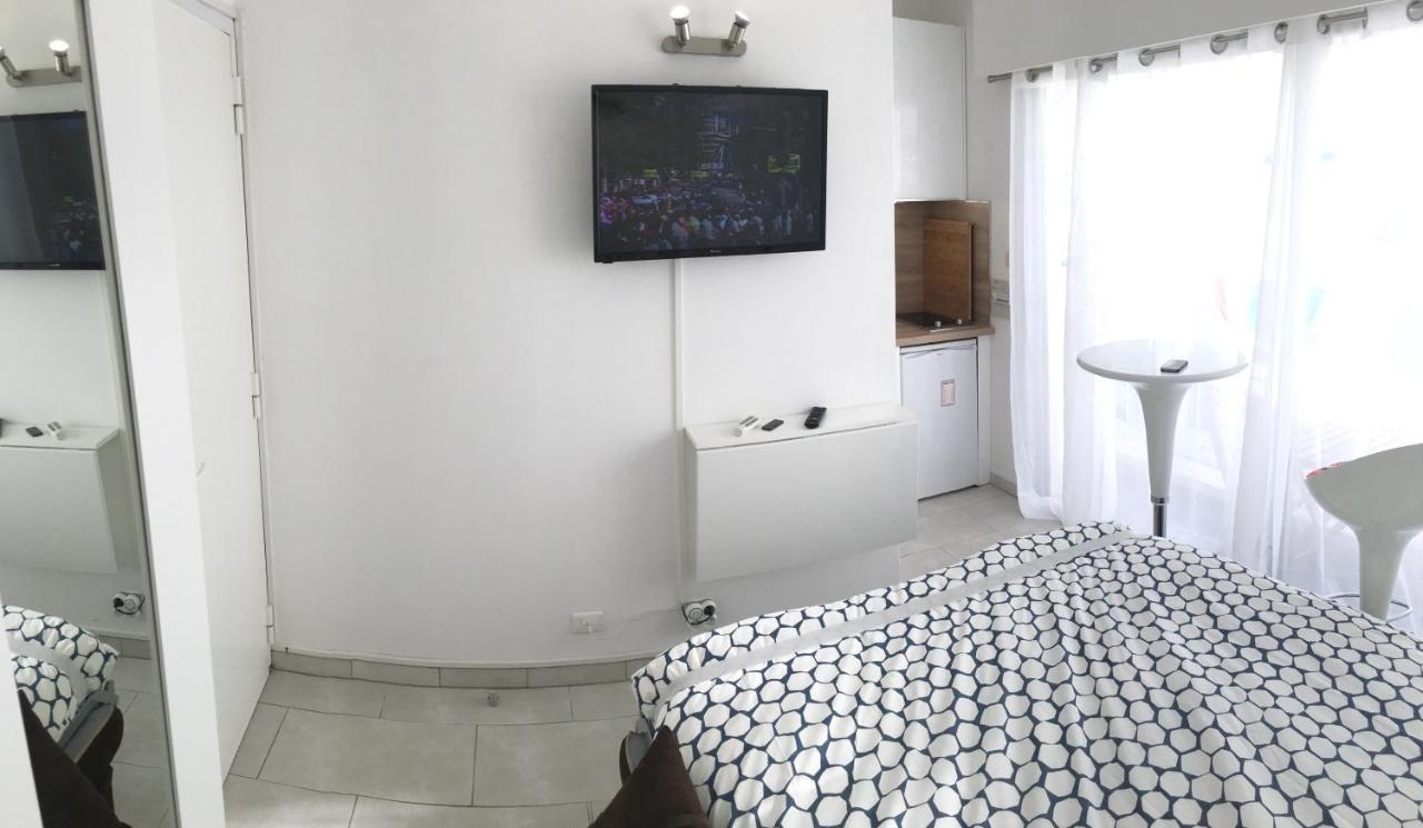 Studio Carre D'Or Situe A 50 M De La Plage Aparthotel Nice Bagian luar foto